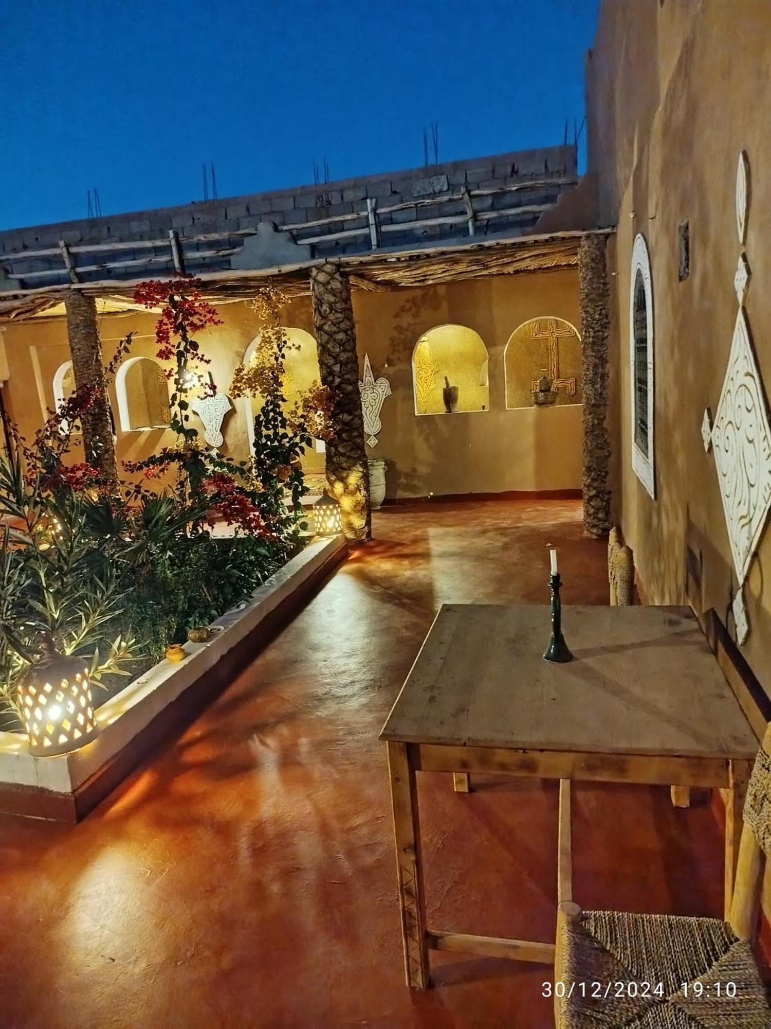 マハミド Dar Nomads Bed & Breakfast エクステリア 写真